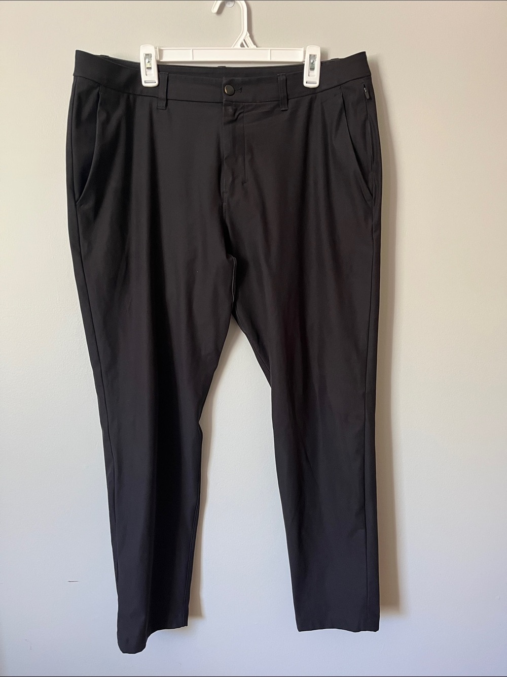 Lululemon men’s ABC pants black size 36